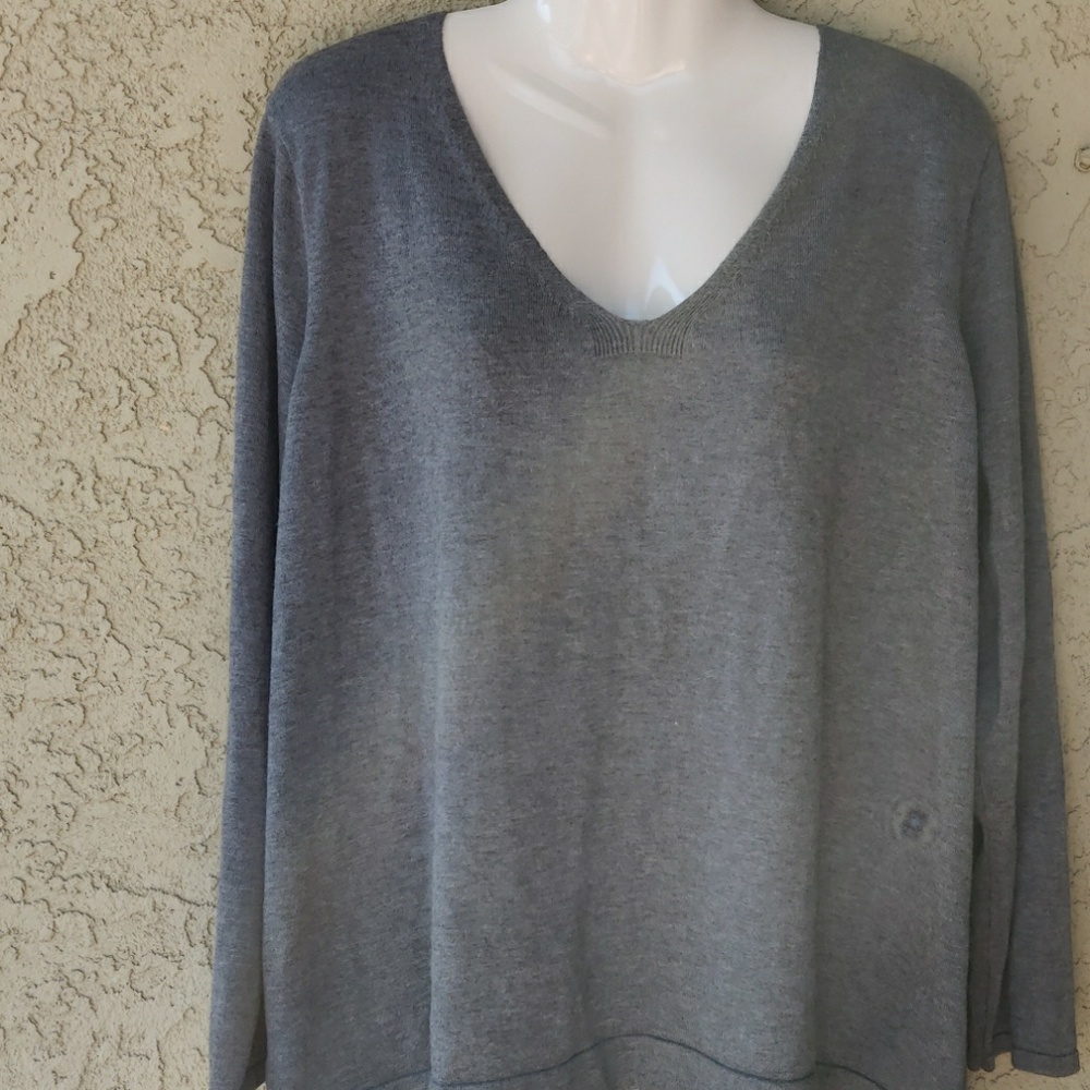 89th+ Madison chiffon split back sweater blouse - Picture 2 of 8